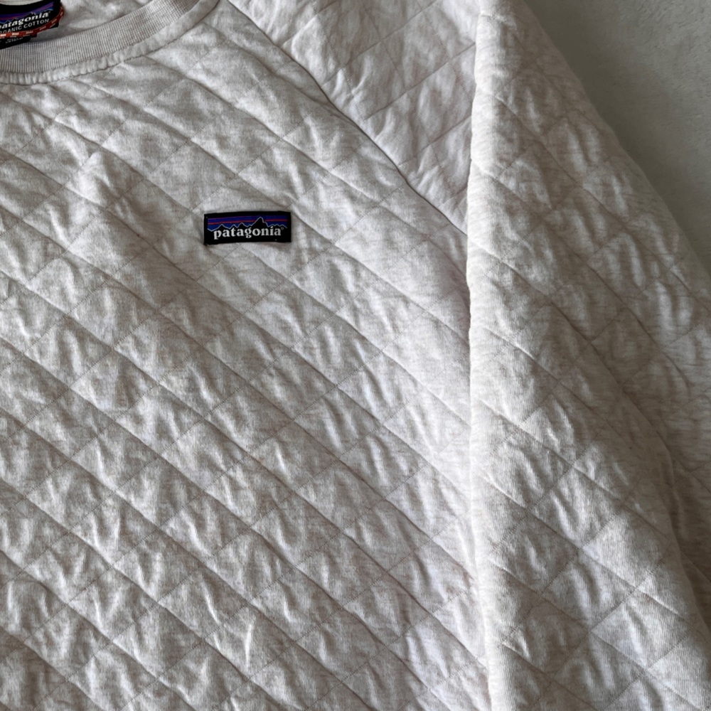 "quilted" patagonia crewneck